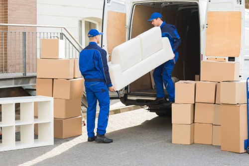 Cancellation and termination terms for storage hire
